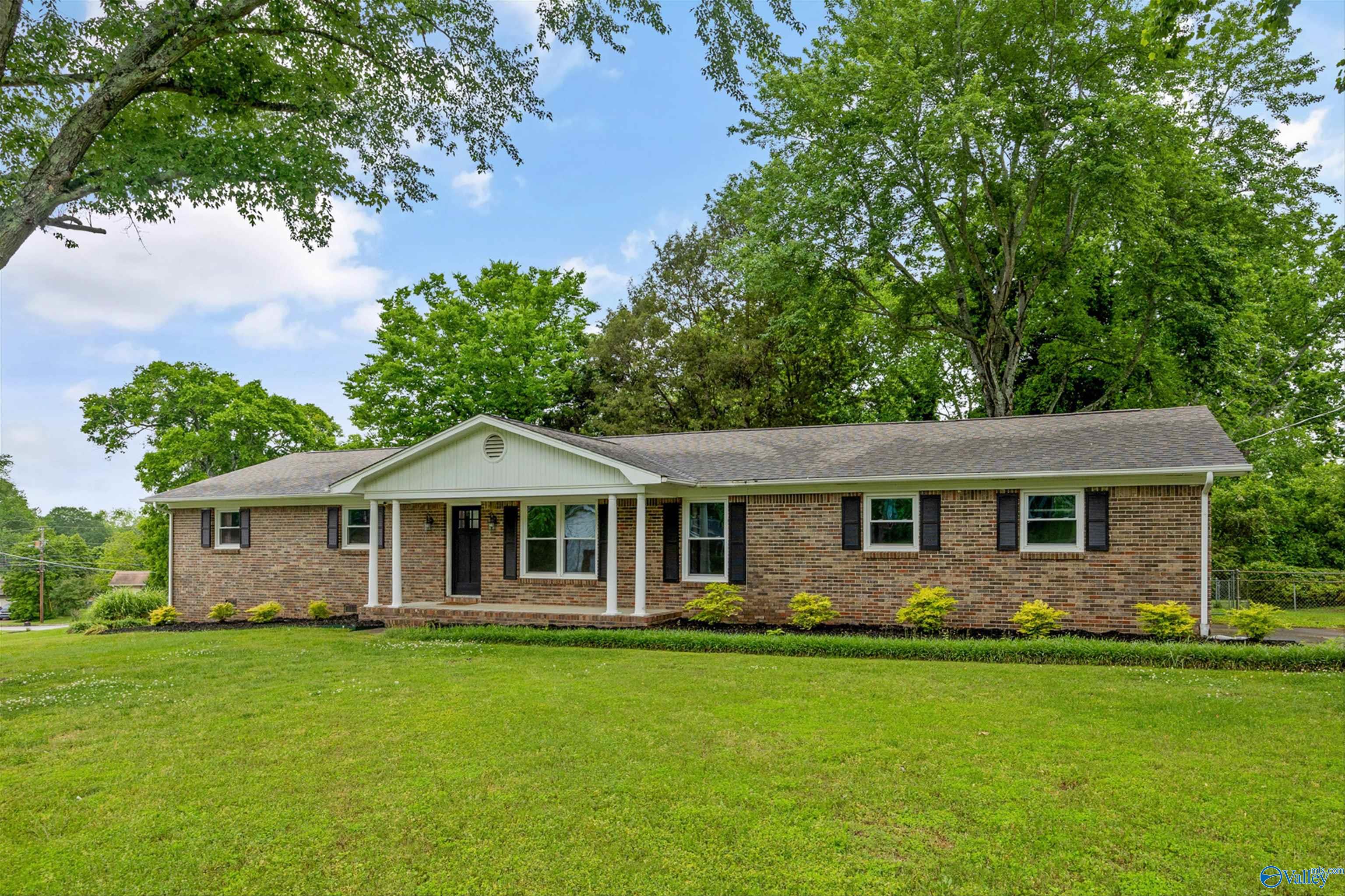 10112 Conrad Drive, Huntsville, Alabama image 1