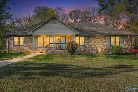 Homes For Sale - 1209 Griffin Road<br/> Hartselle, AL 35640