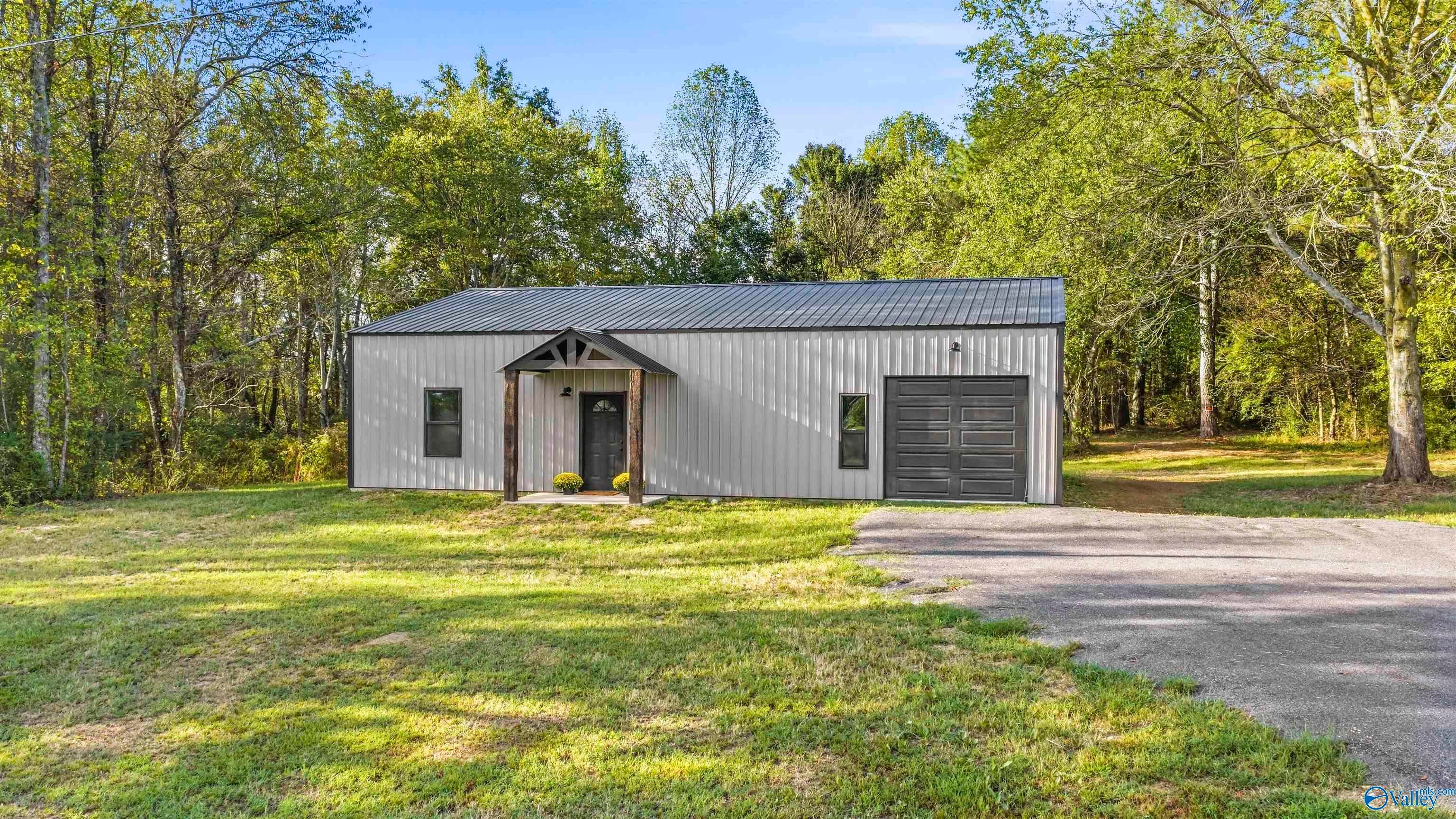 690 County Road 514