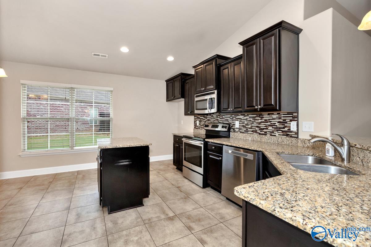 2471 Belltown Drive, Huntsville, Alabama image 14
