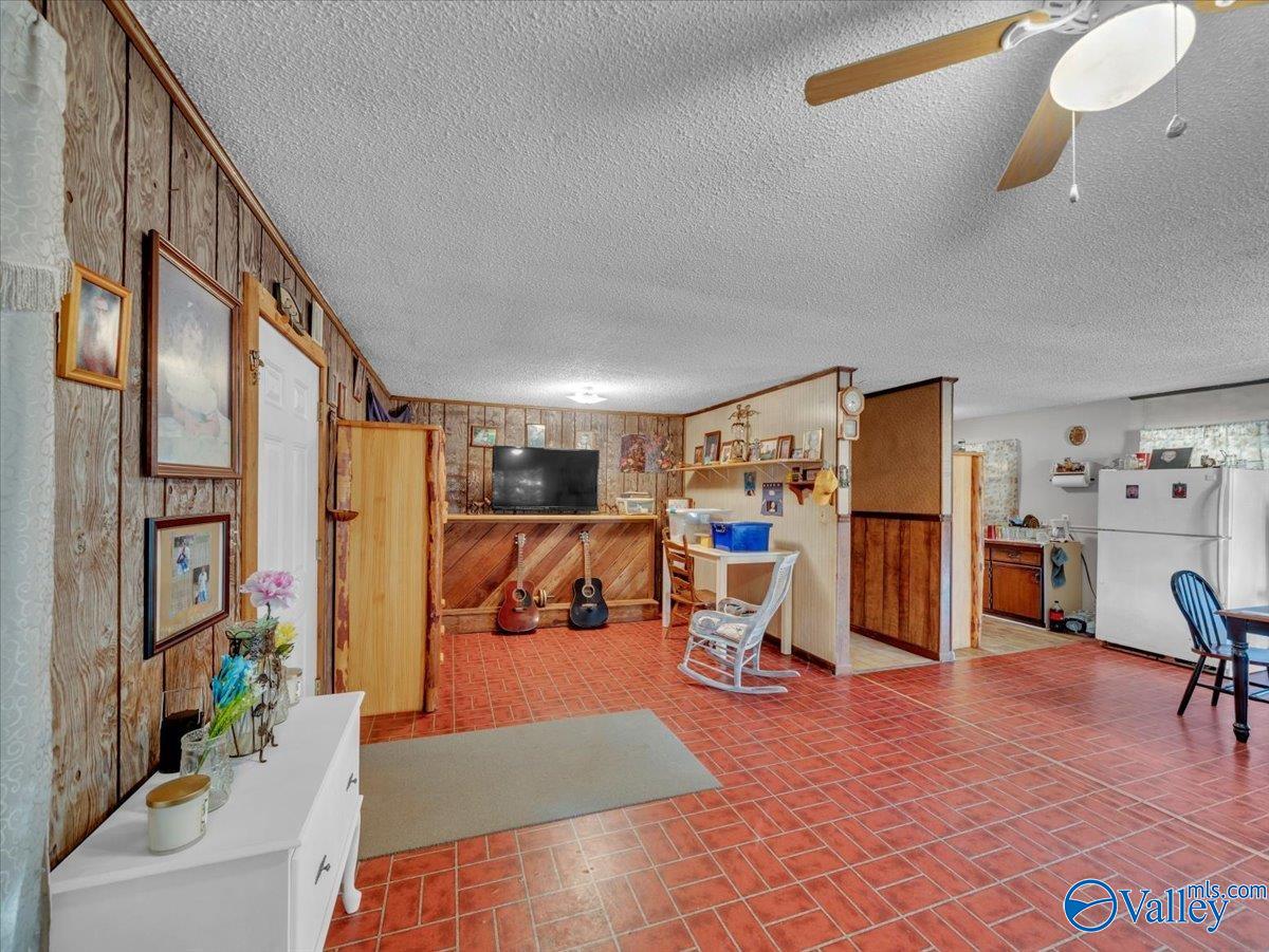 932 County Road 107