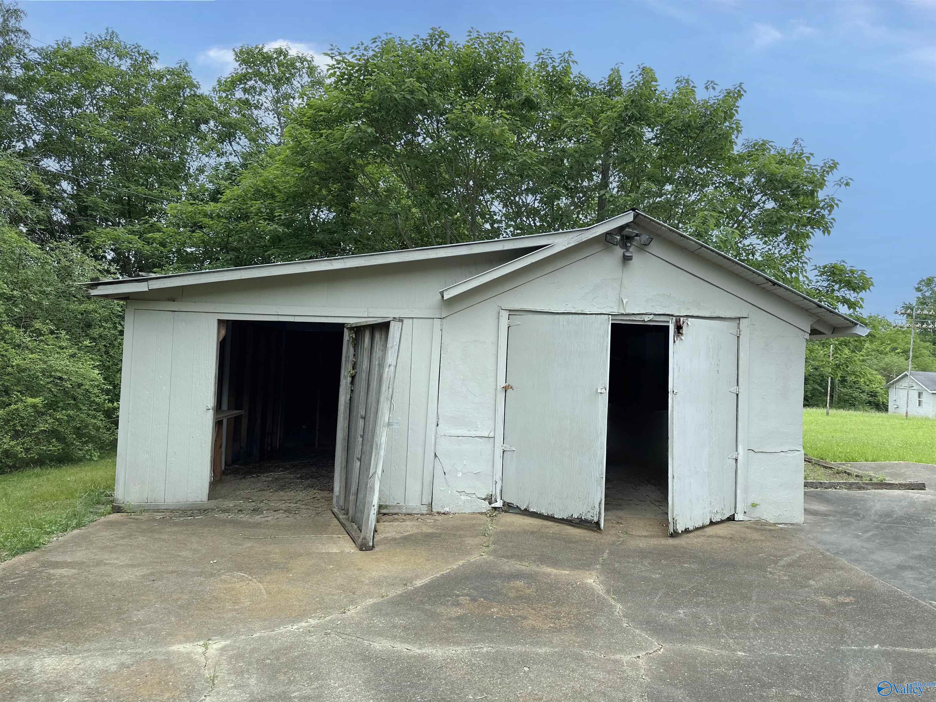2494 Hines Street, Athens, Alabama image 35