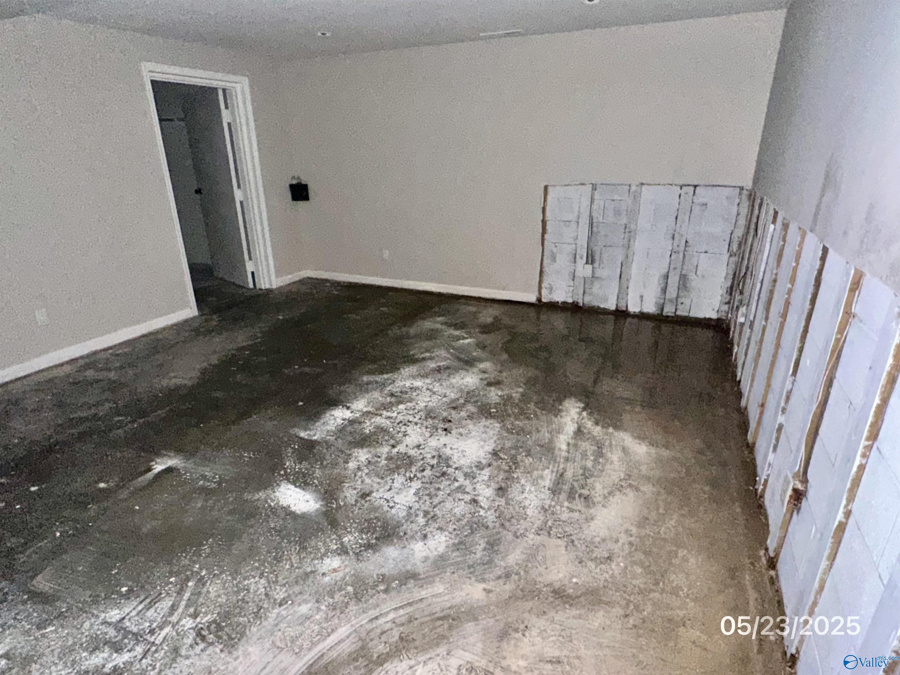 2494 Hines Street, Athens, Alabama image 27