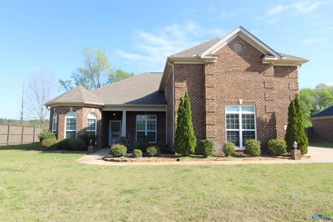 Homes For Sale - 101 Shields Lake Drive<br/> Huntsville, AL 35811