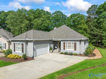 162 Ridgewood Circle Cherokee Ridge AL 35175