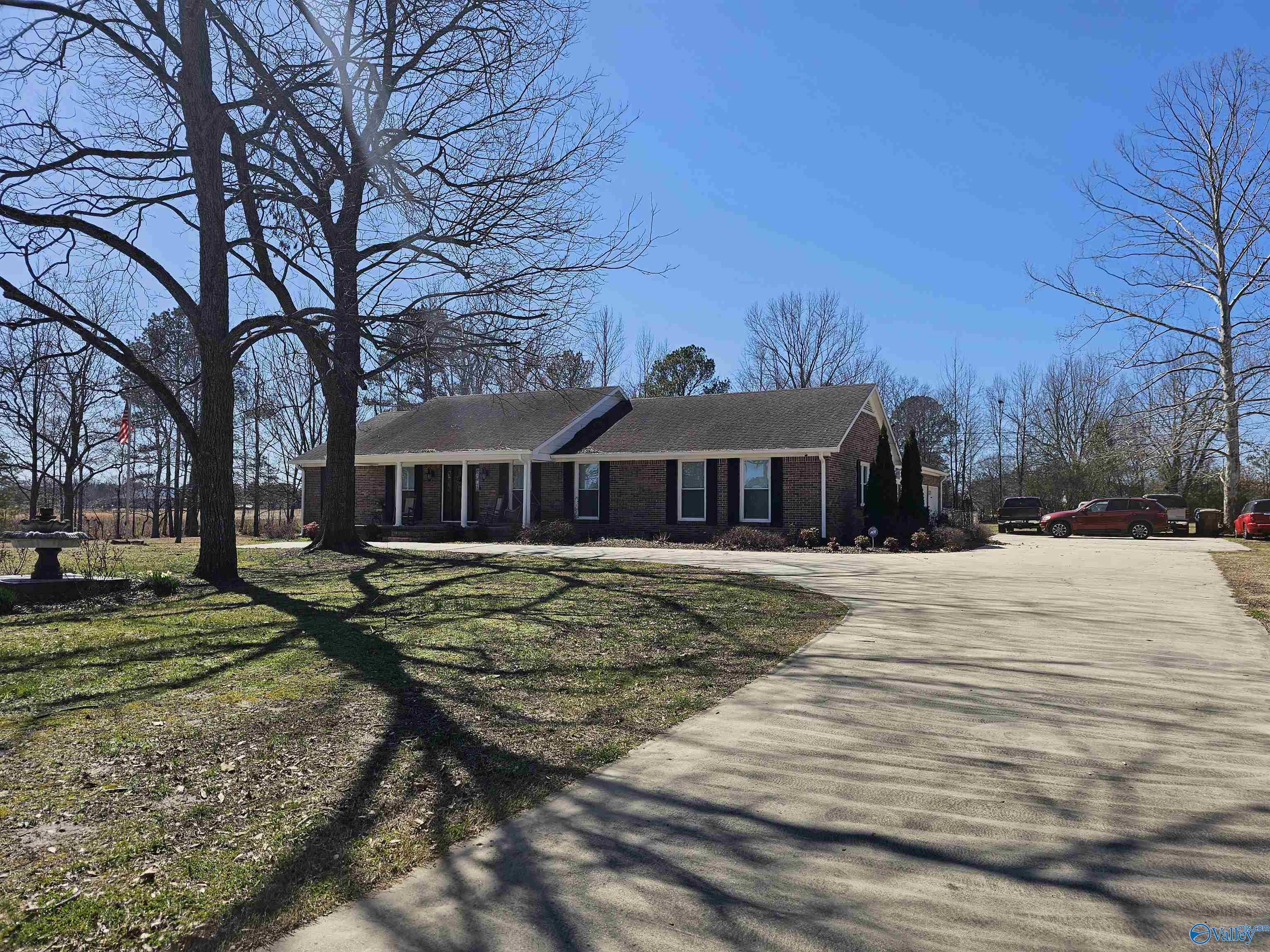 809 Kyle Road, Hartselle, Alabama image 2