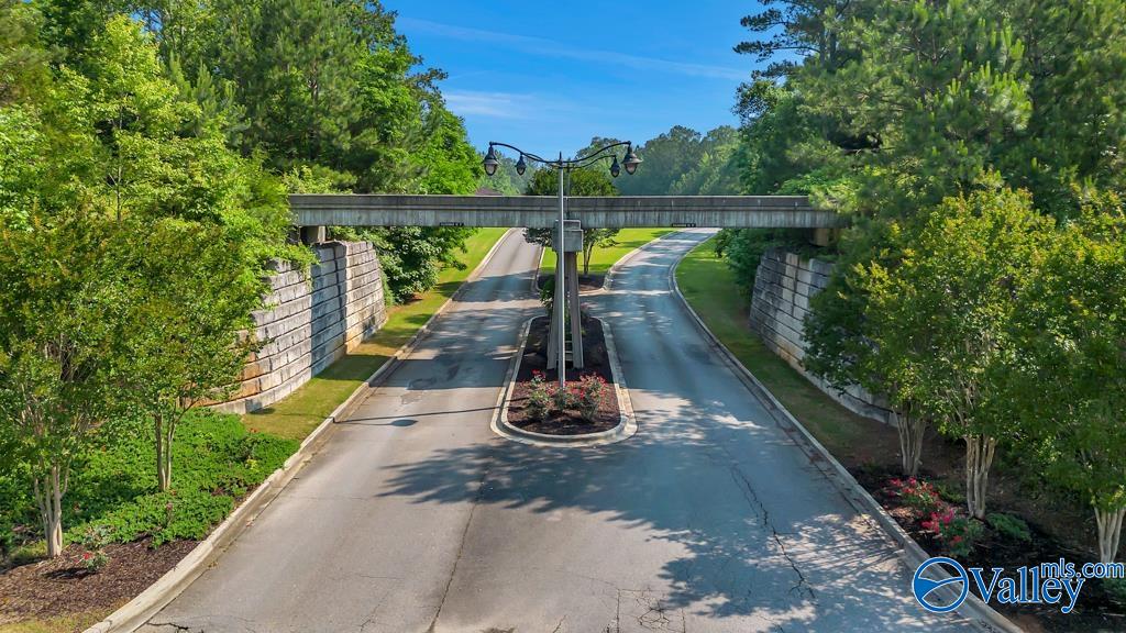 1749 Lookout Mountain Drive, Scottsboro, Alabama image 2