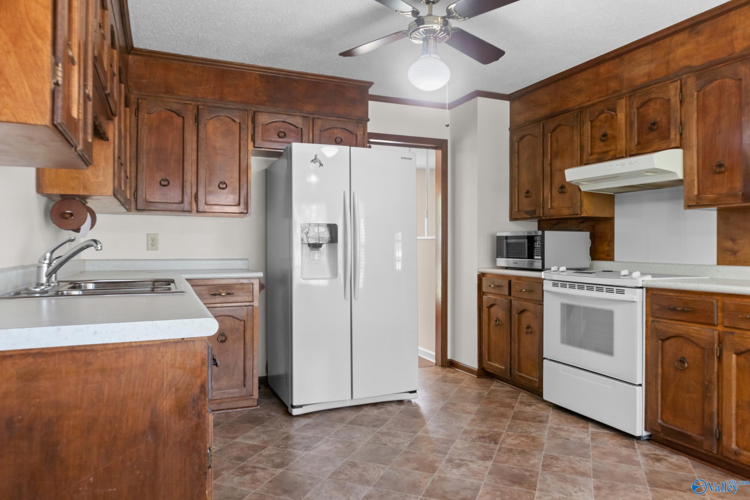 906 Flora Circle, Huntsville, Alabama image 13