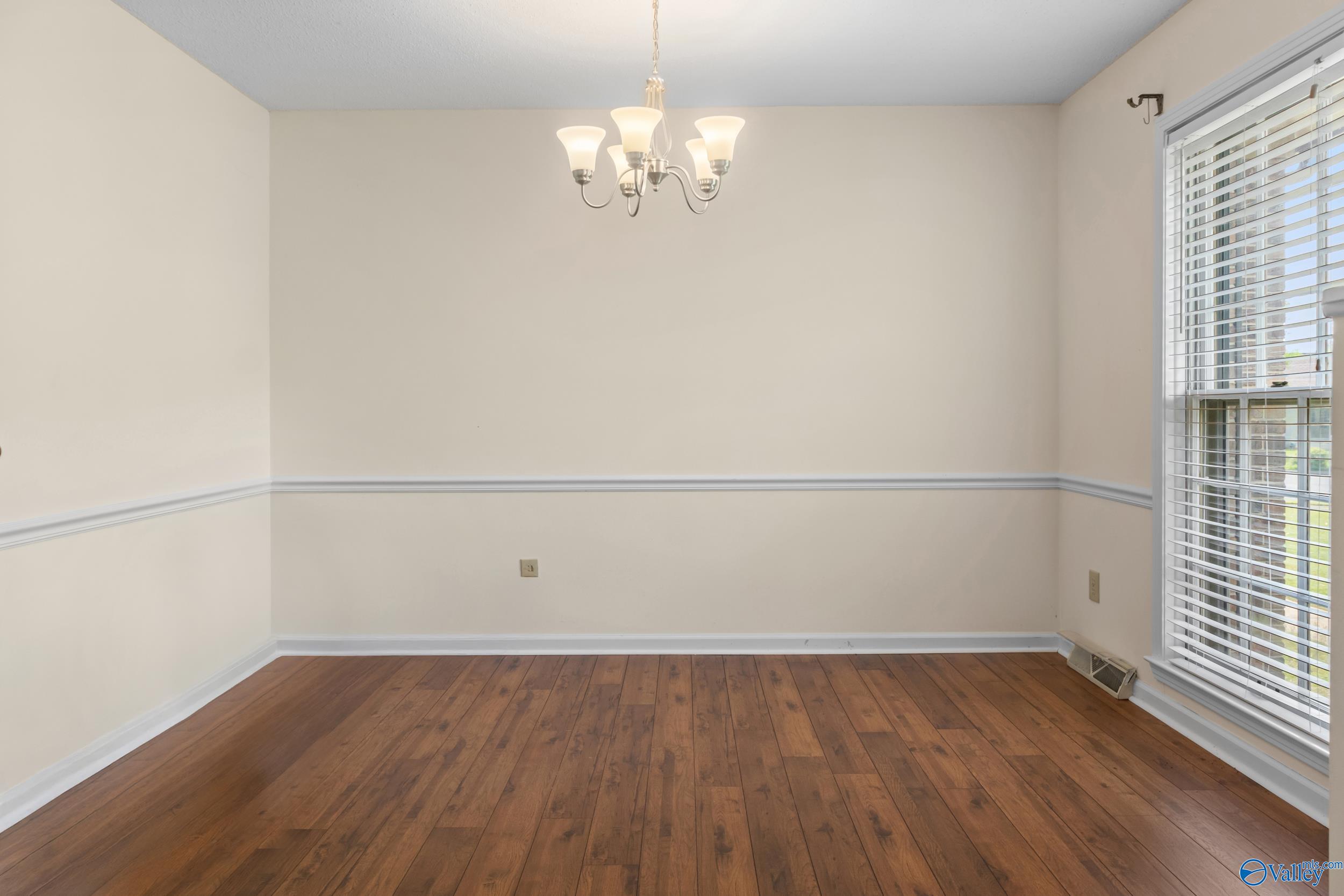 906 Flora Circle, Huntsville, Alabama image 9