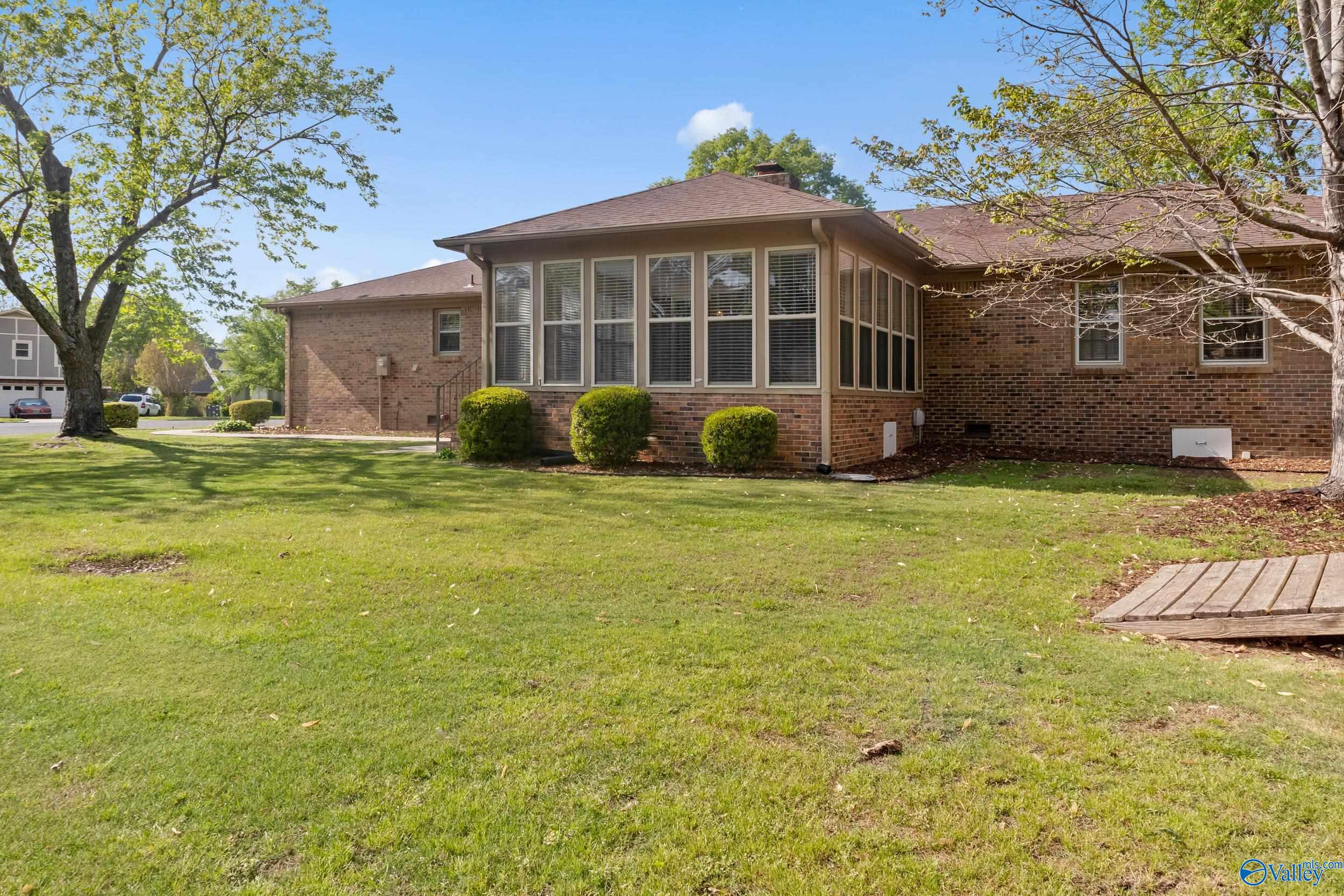906 Flora Circle, Huntsville, Alabama image 6