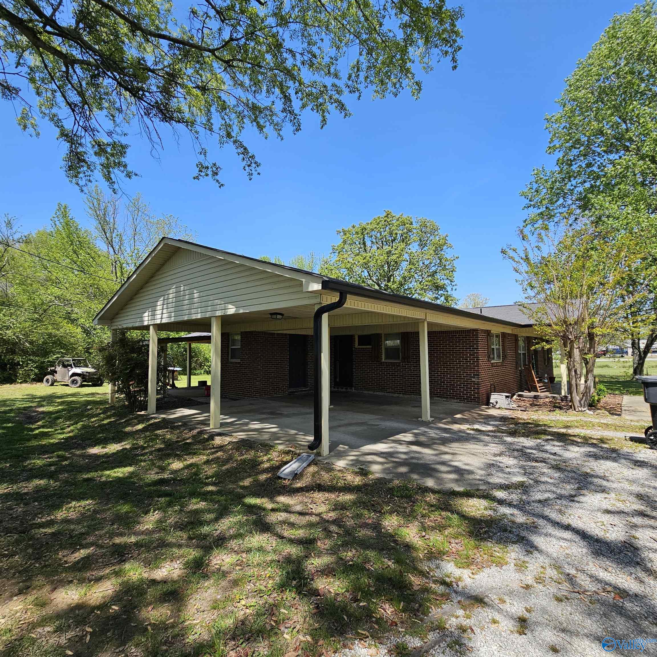806 Kirby Bridge Road, Danville, Alabama image 2