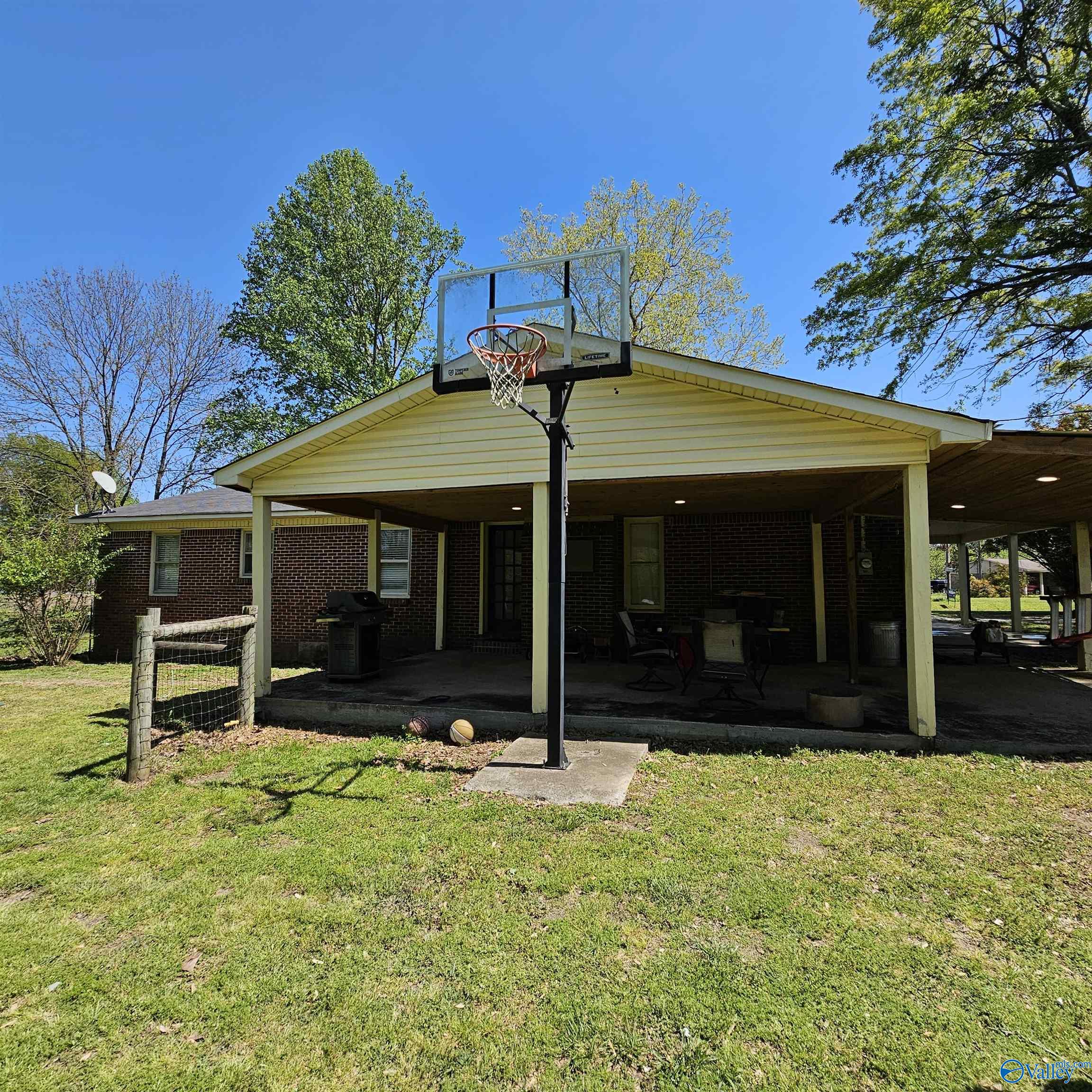 806 Kirby Bridge Road, Danville, Alabama image 3