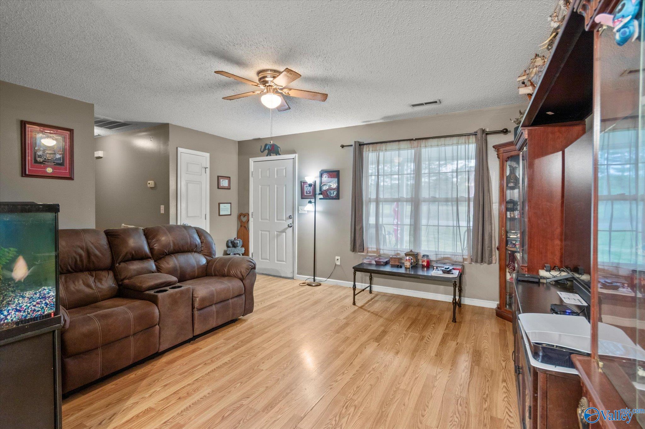 1004 Carter Grove Road, Hazel Green, Alabama image 5