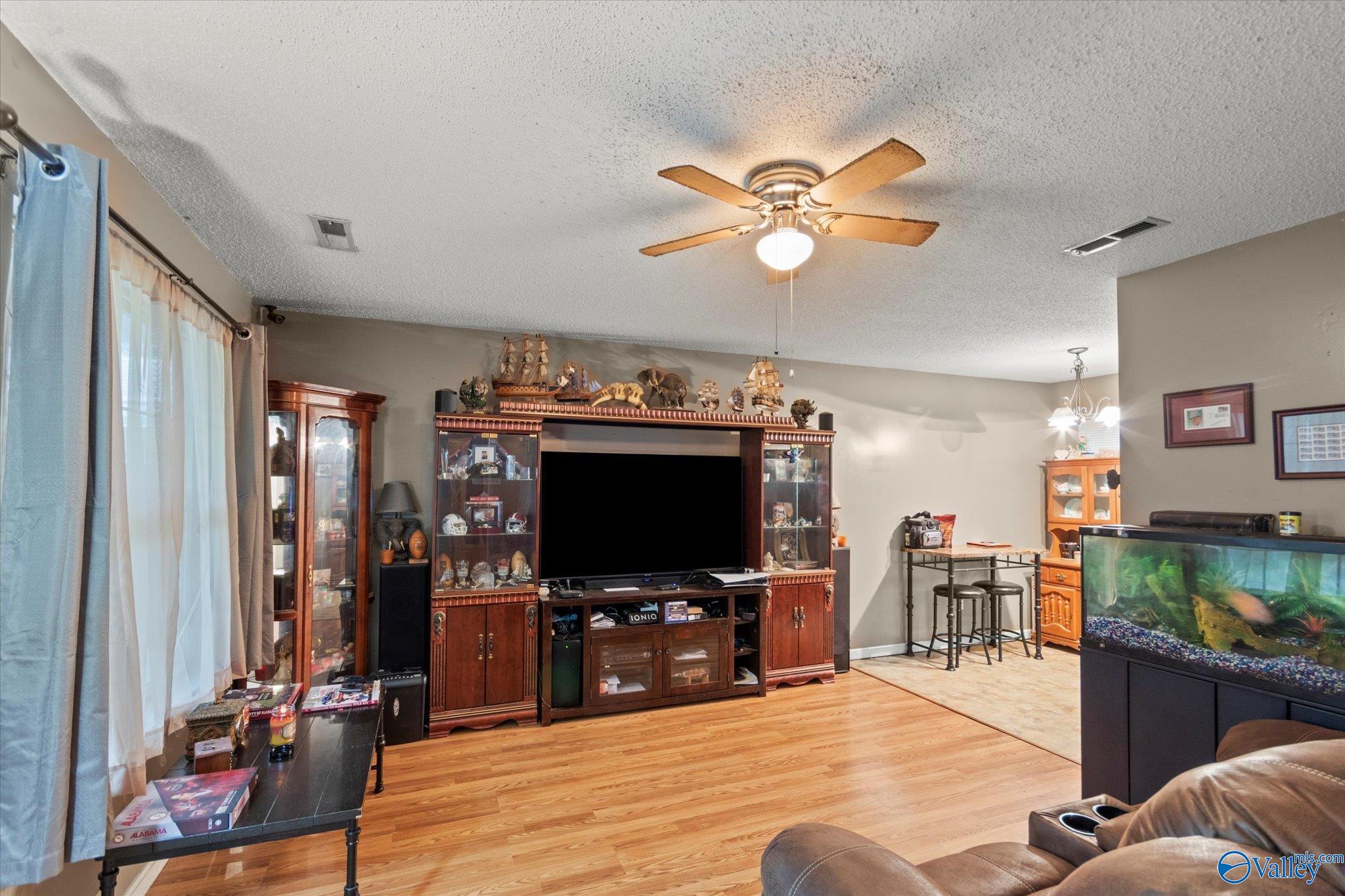 1004 Carter Grove Road, Hazel Green, Alabama image 6