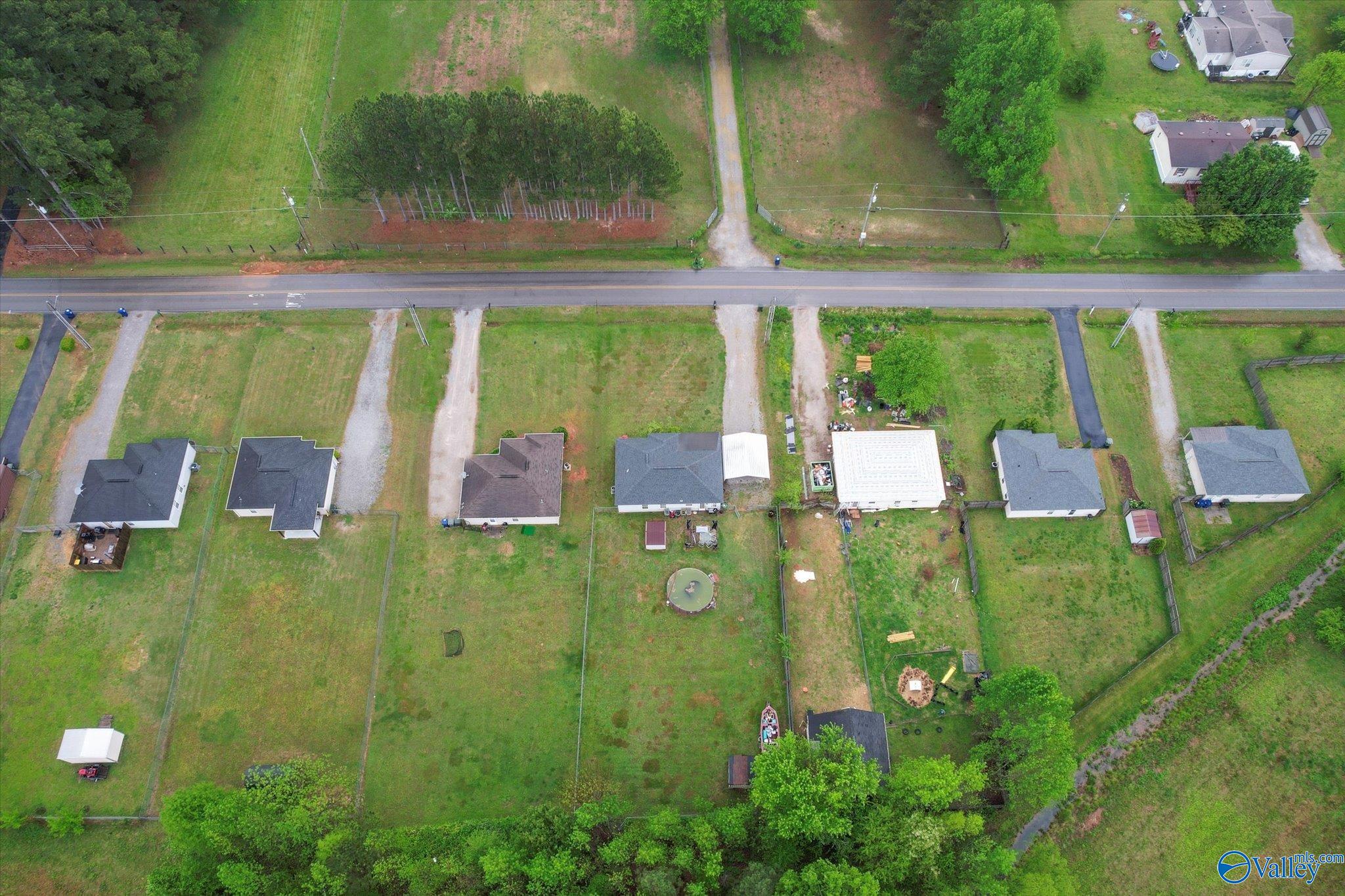 1004 Carter Grove Road, Hazel Green, Alabama image 4