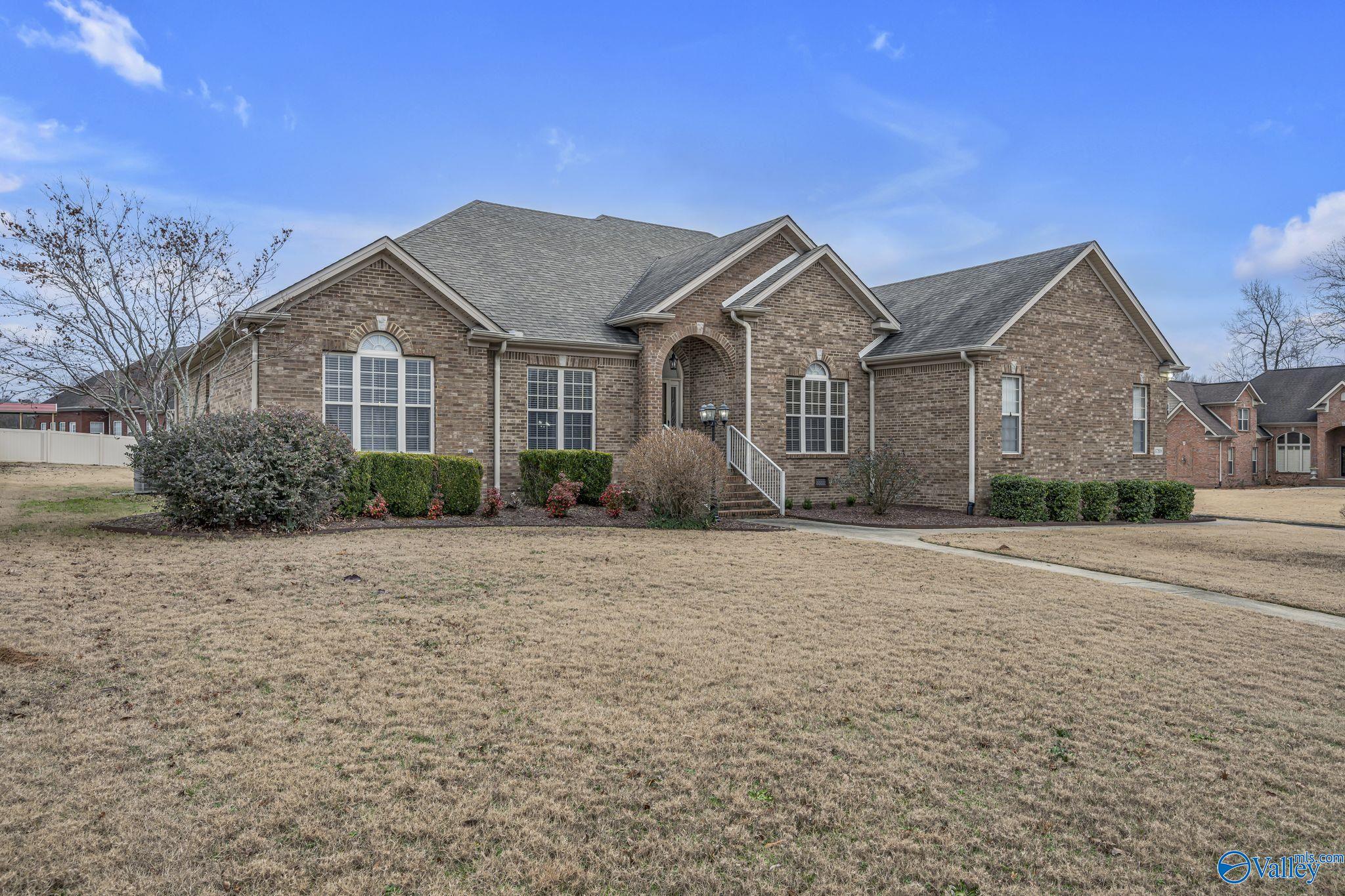 17308 Noble Circle, Athens, Alabama image 2