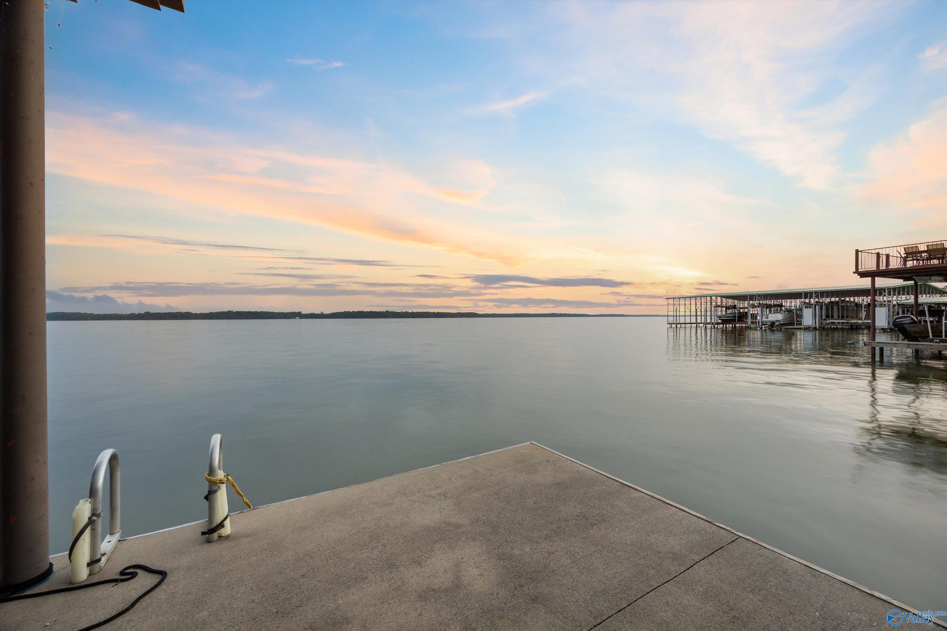 5690 Bay Pointe Drive, Athens, Alabama image 4