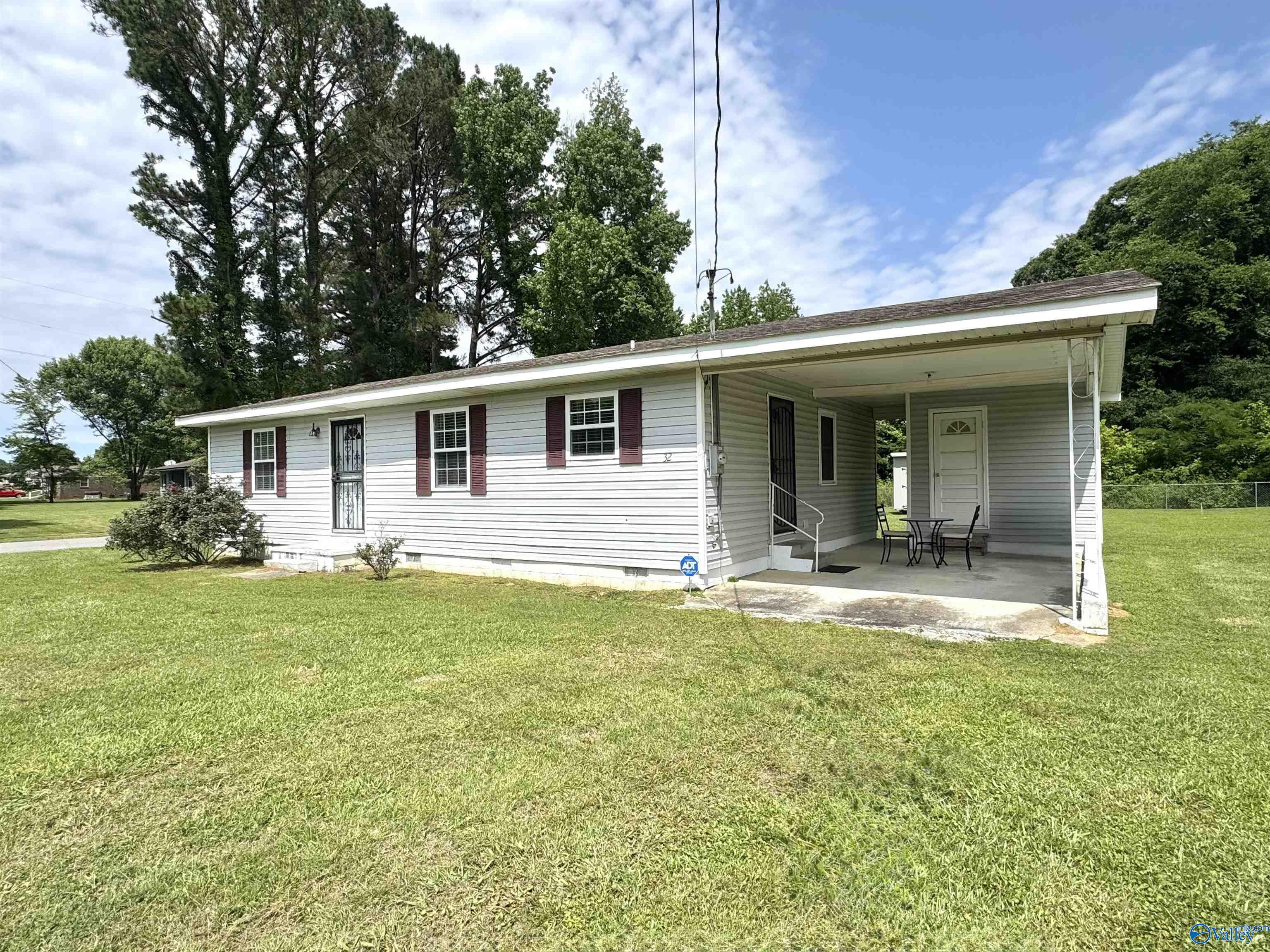32 Kirby Road, Hillsboro, Alabama image 2