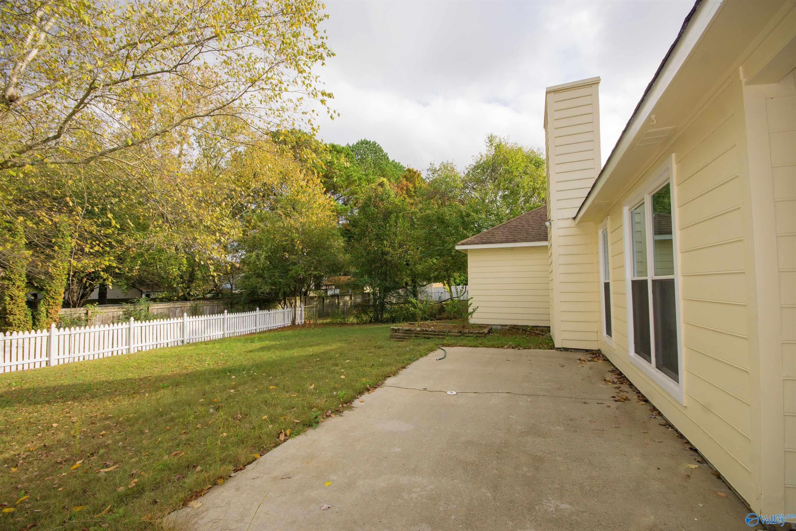 106 Sleepy Hollow Lane