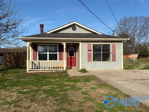 Homes For Sale - 3305 Sandlin Road<br/> Morgan County, Decatur, AL 35603