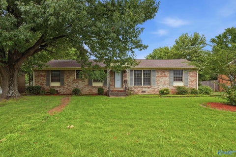 Homes For Sale - 308 Drake Avenue<br/> Huntsville, AL 35801