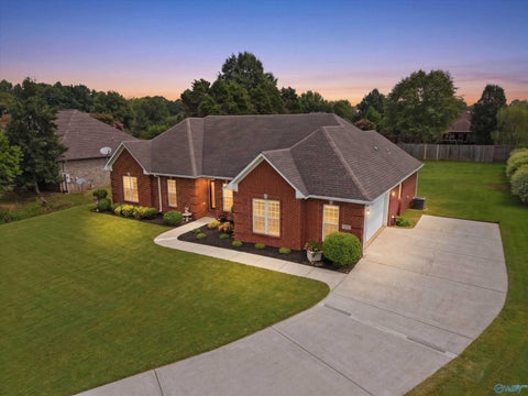 Homes For Sale - 815 Indian Creek Road<br/> Huntsville, AL 35806