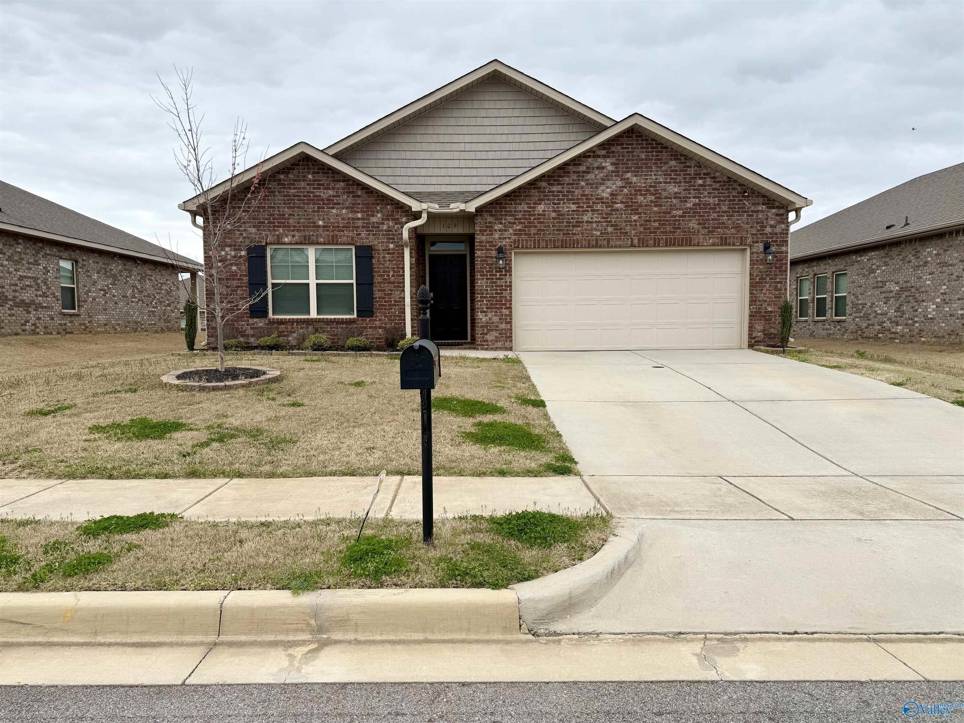 109 Burlcrest Court, Meridianville, Alabama image 1