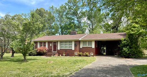 703 Adams Street Scottsboro AL 35768