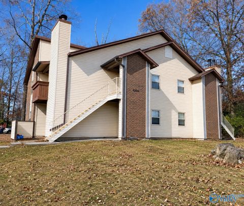 Condo For Rent - 3621 N Crestview Drive #2<br/> Huntsville, AL 35816
