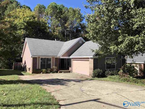 Homes For Rent - 127 Philadelphia Drive<br/> Madison, AL 35758