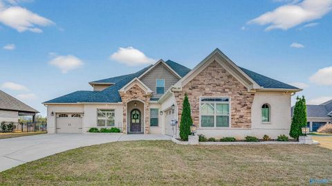 Homes For Sale - 17000 River Pier Drive<br/> Huntsville, AL 35803