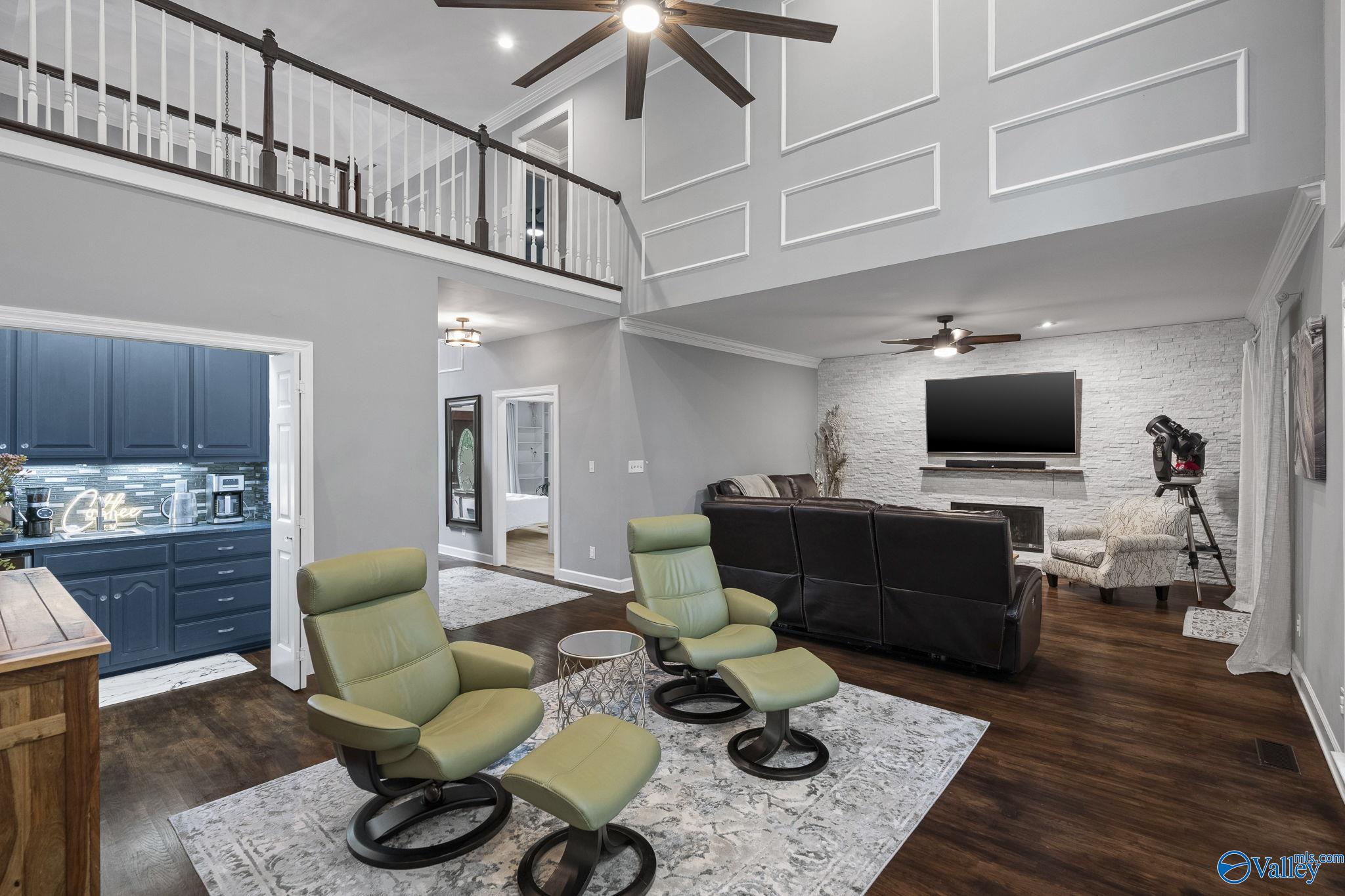 4806 Cove Creek Drive, Brownsboro, Alabama image 9