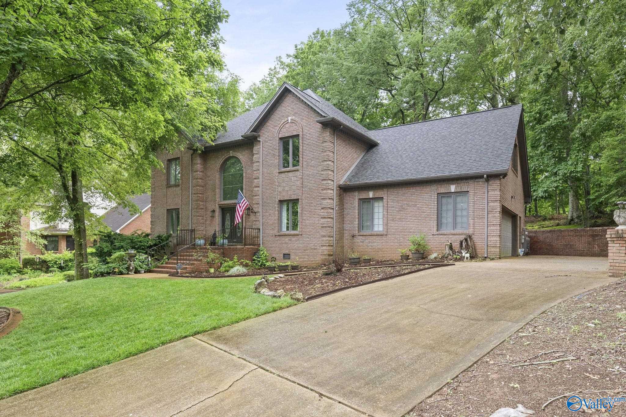 4806 Cove Creek Drive, Brownsboro, Alabama image 1