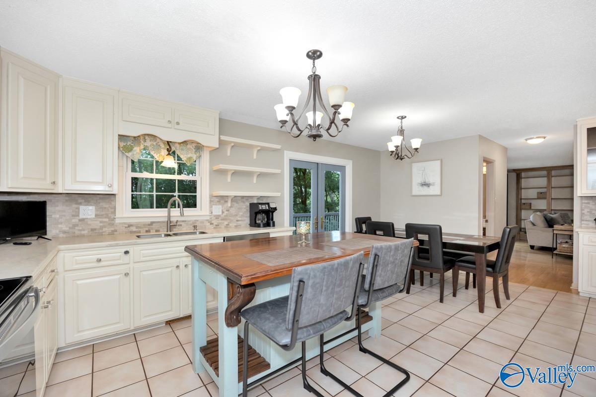 2530 Campcreek Circle, Huntsville, Alabama image 20