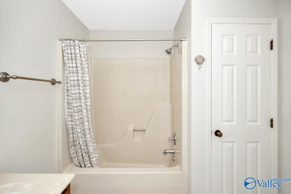 2530 Campcreek Circle, Huntsville, Alabama image 44