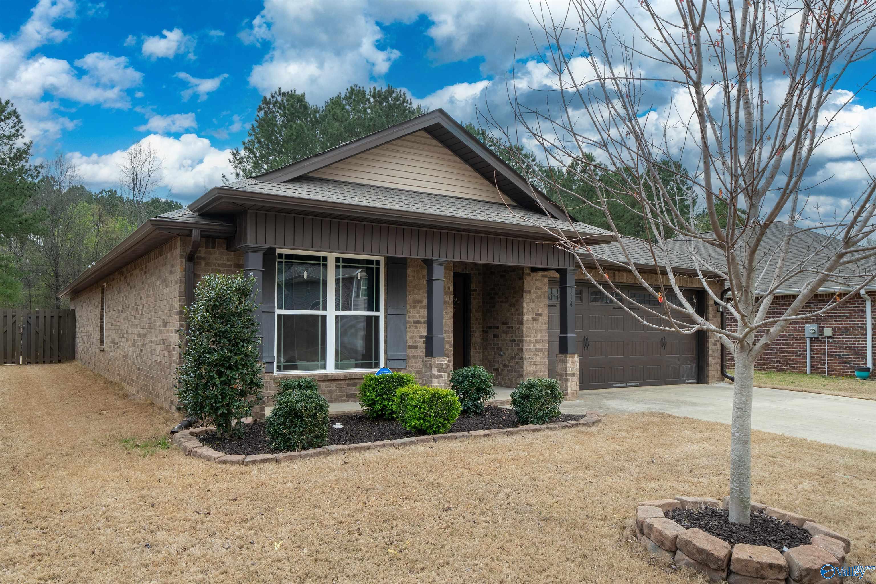 114 Westerbrook Drive, Toney, Alabama image 3