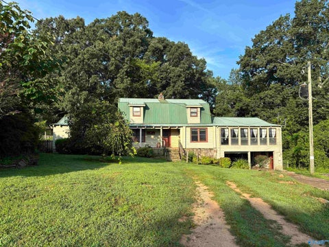 Homes For Sale - 926 Shoal Creek Road<br/> Decatur, AL 35603