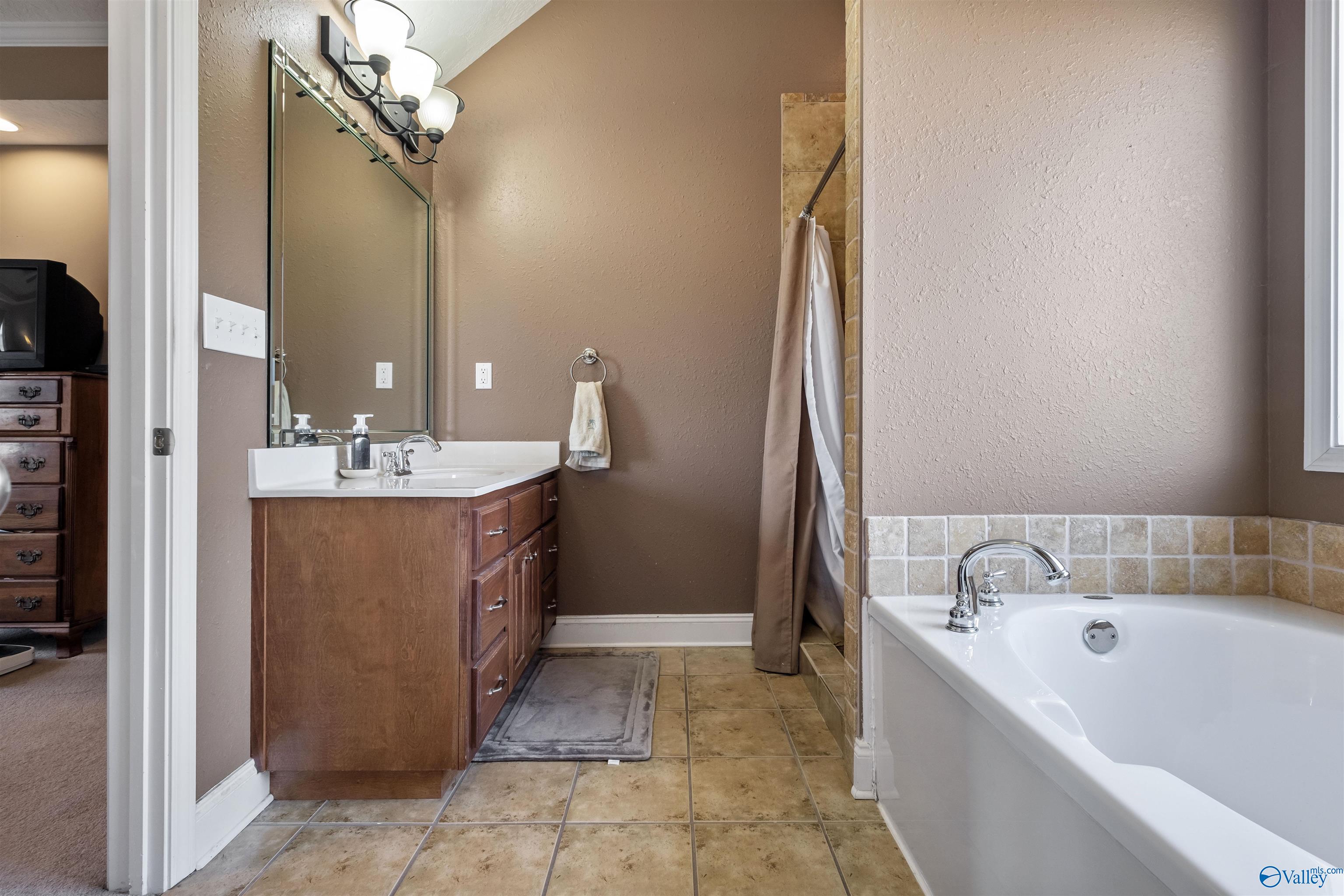 1550 Meadowlake Drive, Southside, Alabama image 31