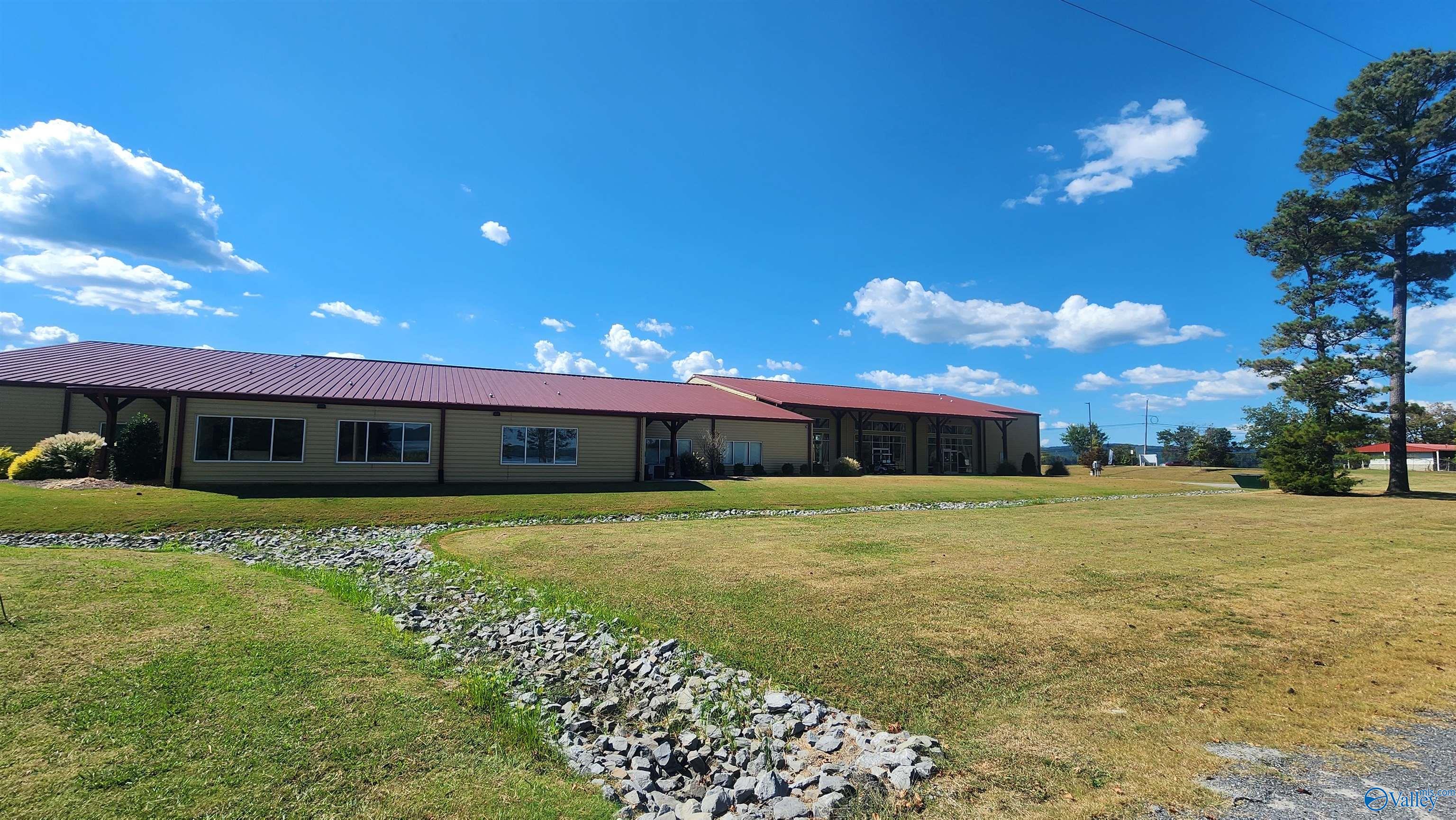 19272 U S Hwy 43