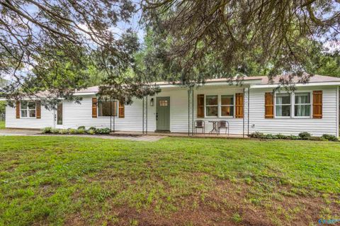 Homes For Sale - 148 Pine Street<br/> Decatur, AL 35603