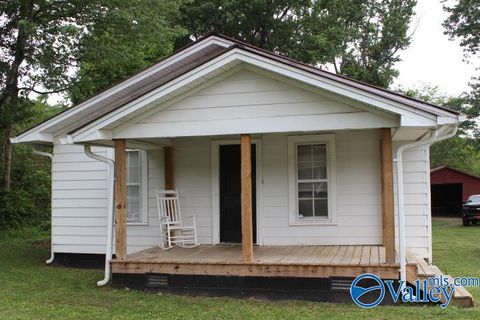 Photo of 183 Lowery Road, Valley Head, AL 35989 (MLS # 21916984)