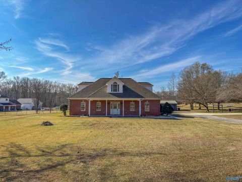 Photo of 3011 County Road 327, Moulton, AL 35650 (MLS # 21905176)