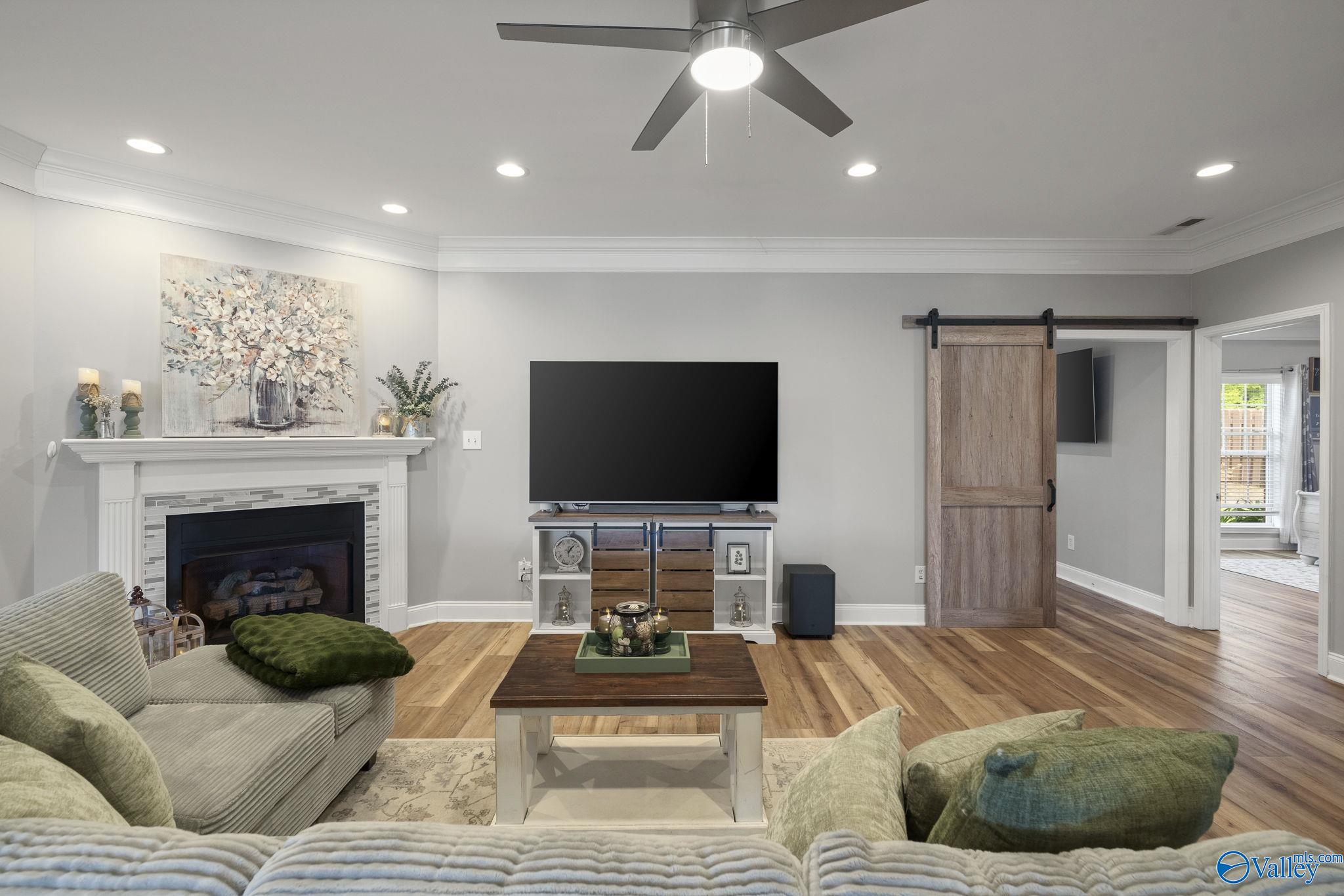 212 Park Place Drive, Arab, Alabama image 4