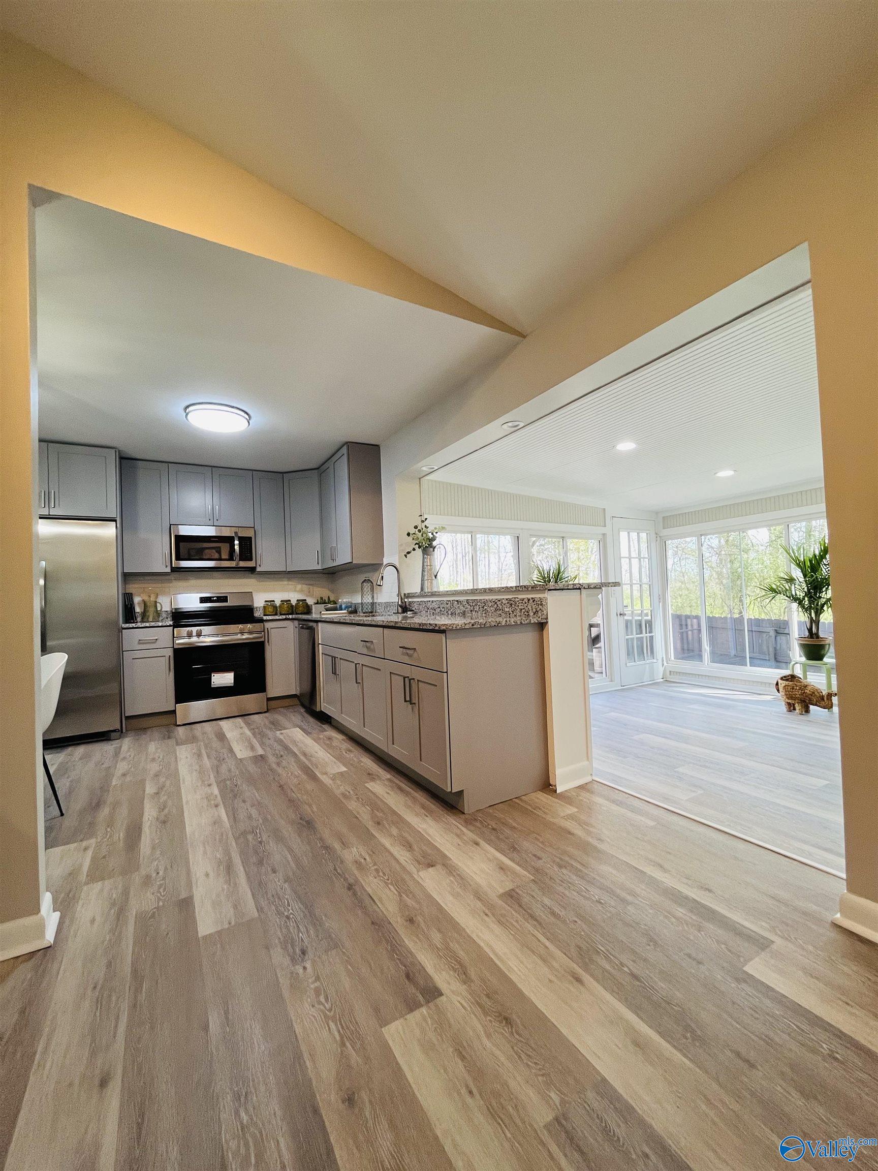 135 Oldwood Road, Huntsville, Alabama image 12