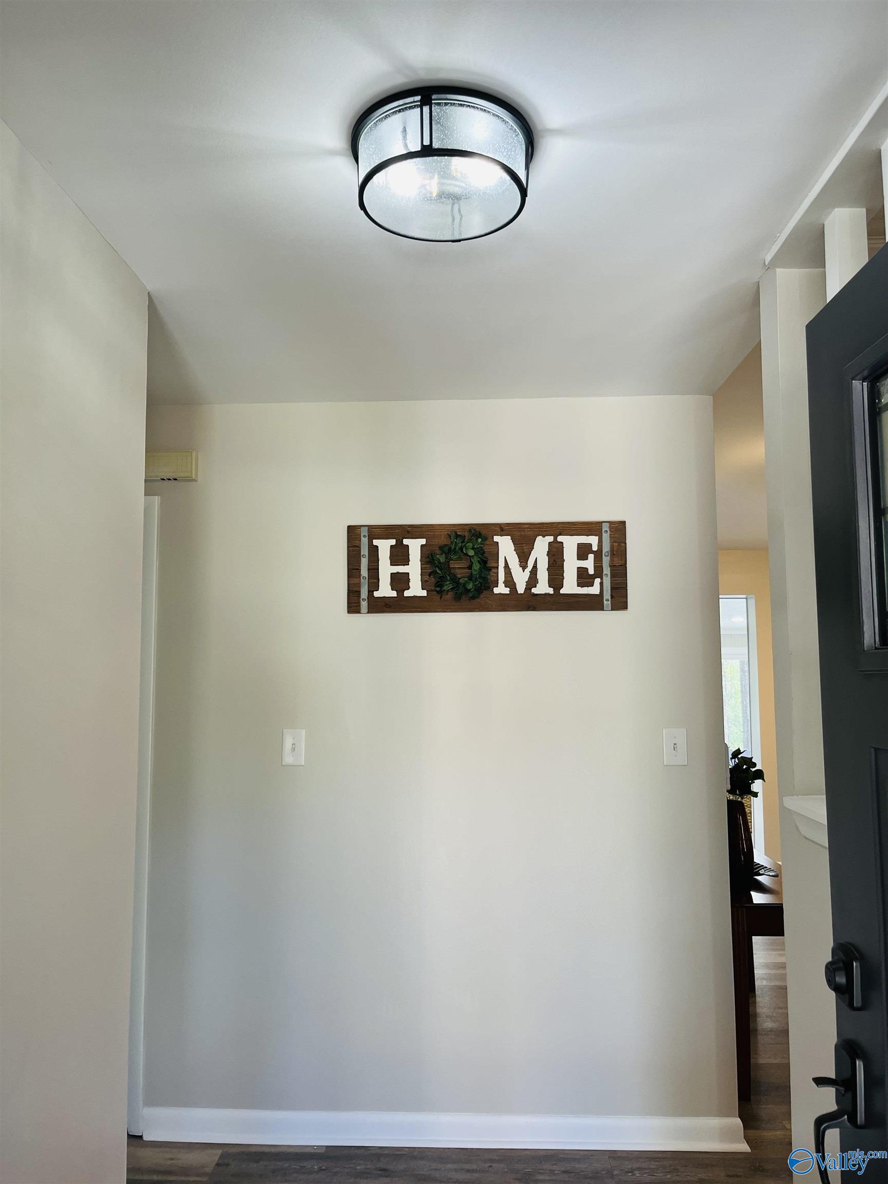 135 Oldwood Road, Huntsville, Alabama image 2