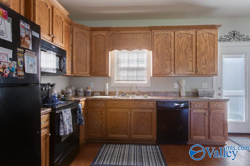 100 Lacebark Drive, Toney, Alabama image 10