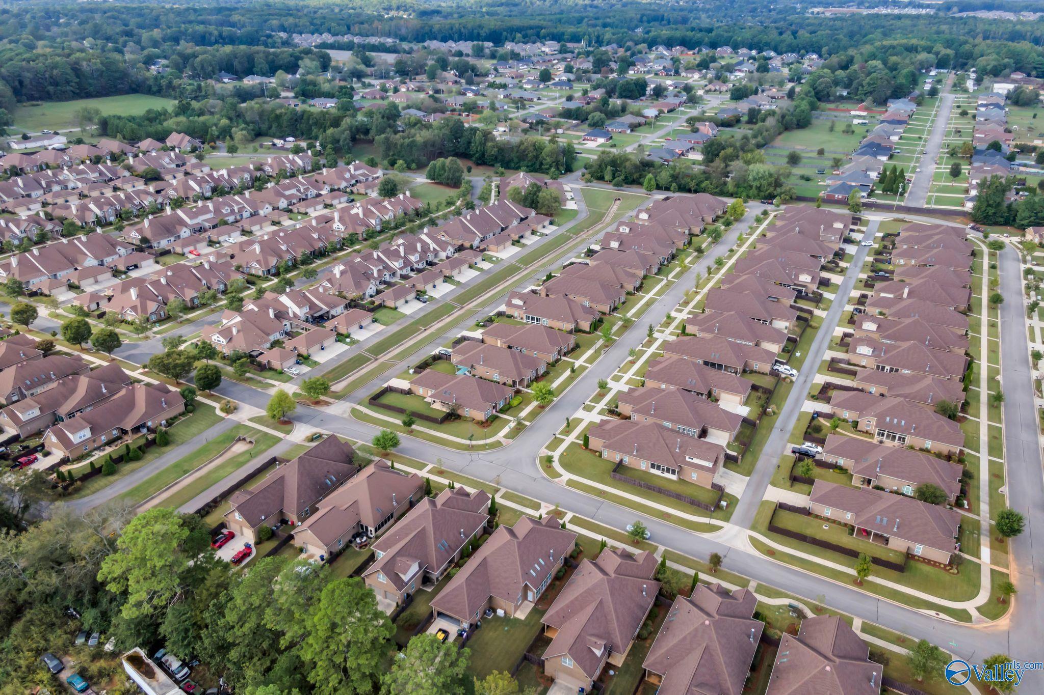 Huntsville, Alabama 35806, United States, 3 Bedrooms Bedrooms, ,2 BathroomsBathrooms,Residential,Active,40944