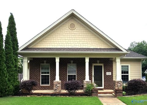 Photo of 239 Grove Village Way, Madison, AL 35758 (MLS # 21919470)