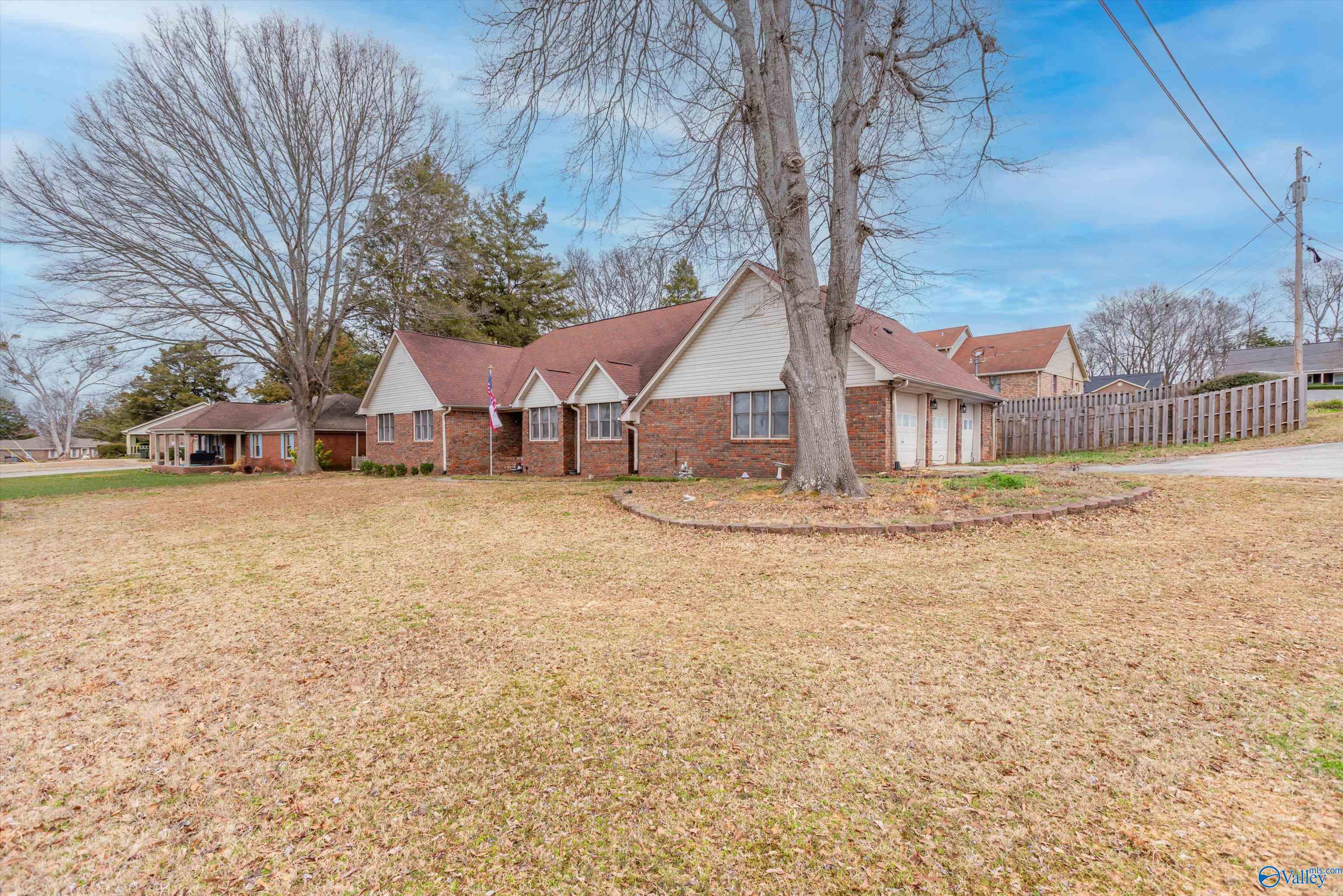 1110 SW Way Thru The Woods, Decatur, Alabama image 4