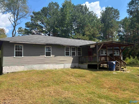 Homes For Sale - 2050 Taylor Lane<br/> Gadsden, AL 35904